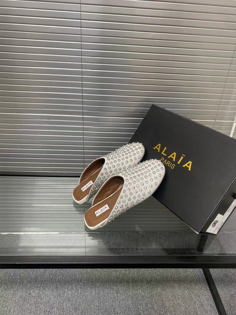 Alaia Flat Shoes